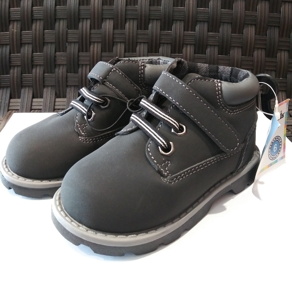 Toddler Boys Black Boots Velcro Size 6